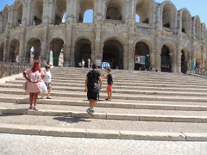 2022 07 UN AIR DE VACANCES 16 DU COTE D ARLES (65)